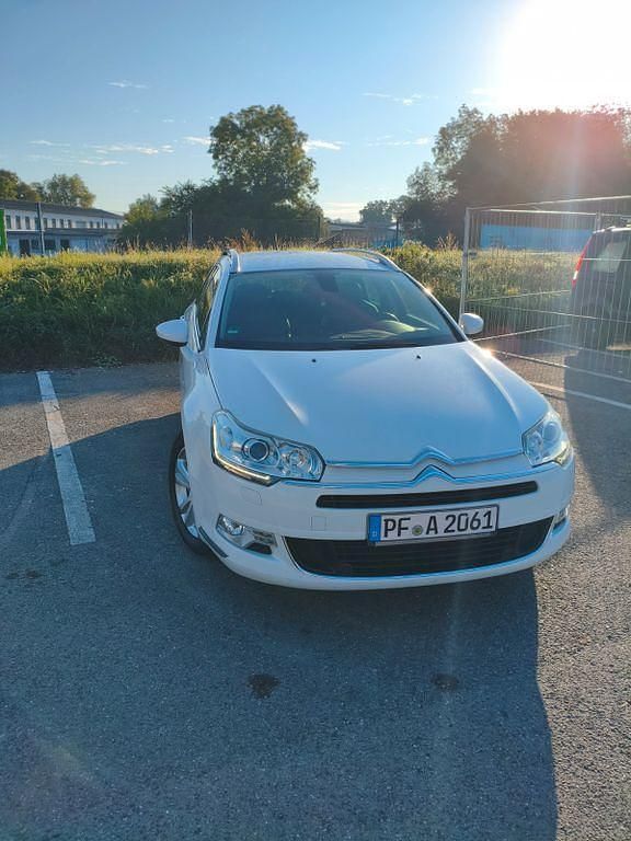 Weiß Gebraucht 2013 Citroën C5 Exclusive Kombi | 6.100 € (Fairer Preis) - Bild 1/4