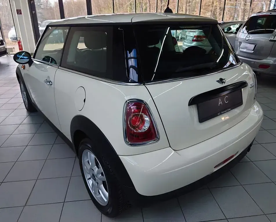 Gebraucht Mini ONE 98 PS (72 kW) 2013 Weiß Kleinwagen