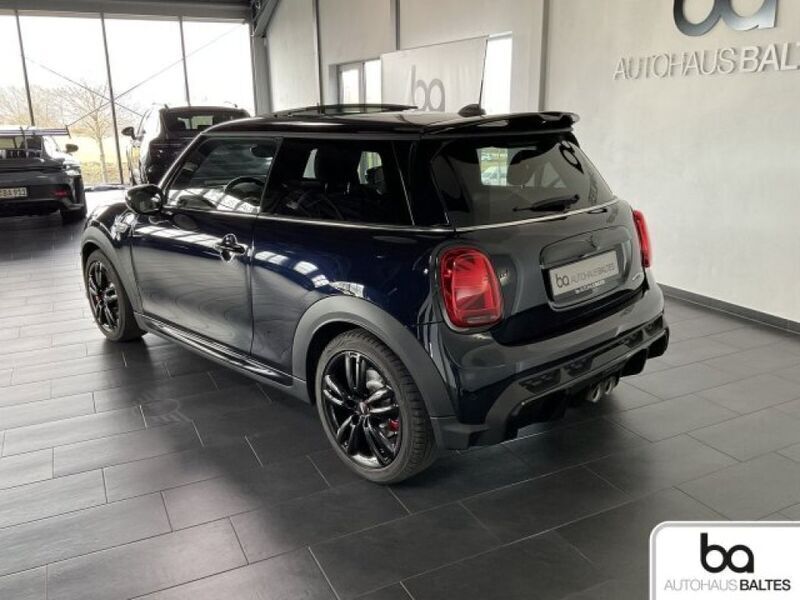 Gebraucht Mini John Cooper Works 231 PS (169 kW) 2024 Enigmatic black met. (metallic) Kleinwagen