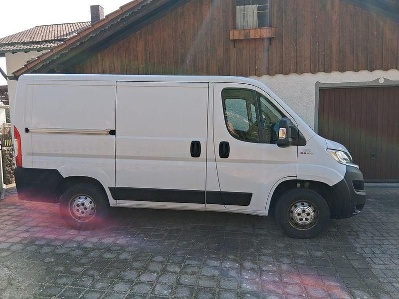 Gebraucht Fiat Ducato 131 PS (96 kW) 2019 Weiß Van