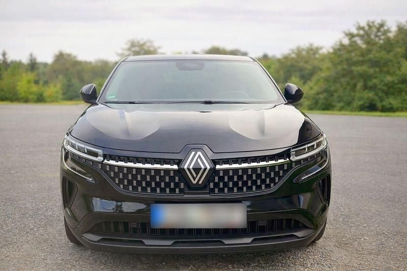 Second-hand Renault Austral Evolution 140 CP (102 kW) 2022 Negru SUV