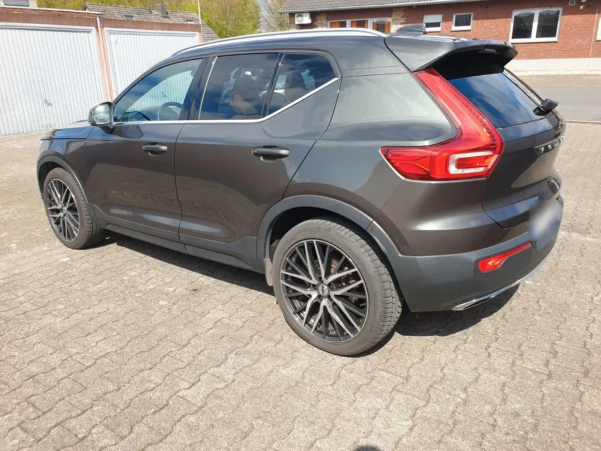 Gebraucht Volvo XC40 Inscription 150 PS (110 kW) 2019 Grün SUV