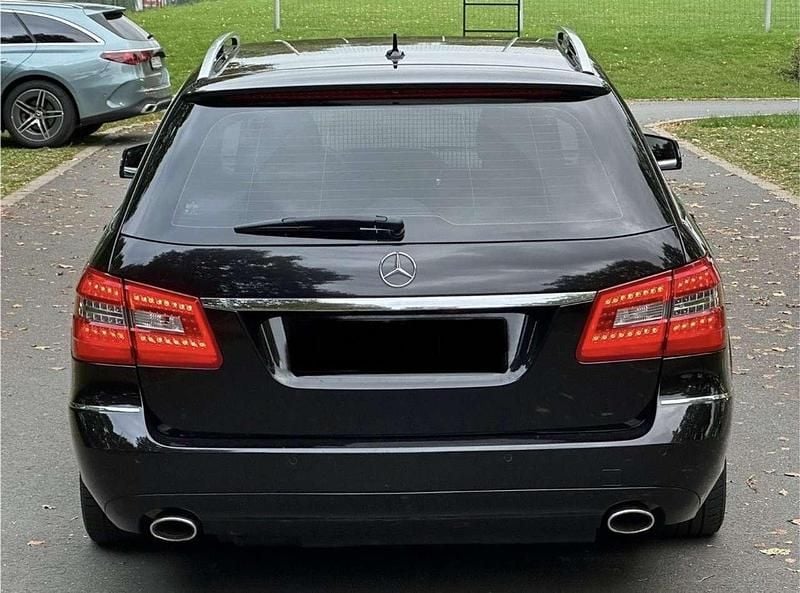 Gebraucht Mercedes E350 Avantgarde 231 PS (169 kW) 2009 Schwarz Kombi