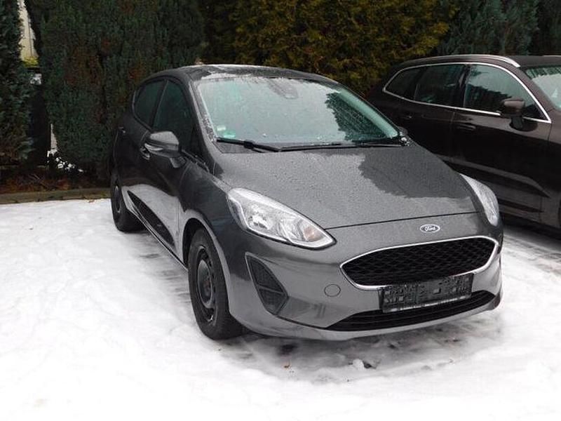 Gebraucht Ford Fiesta Cool & Connect 86 PS (63 kW) 2017 Grau Kleinwagen