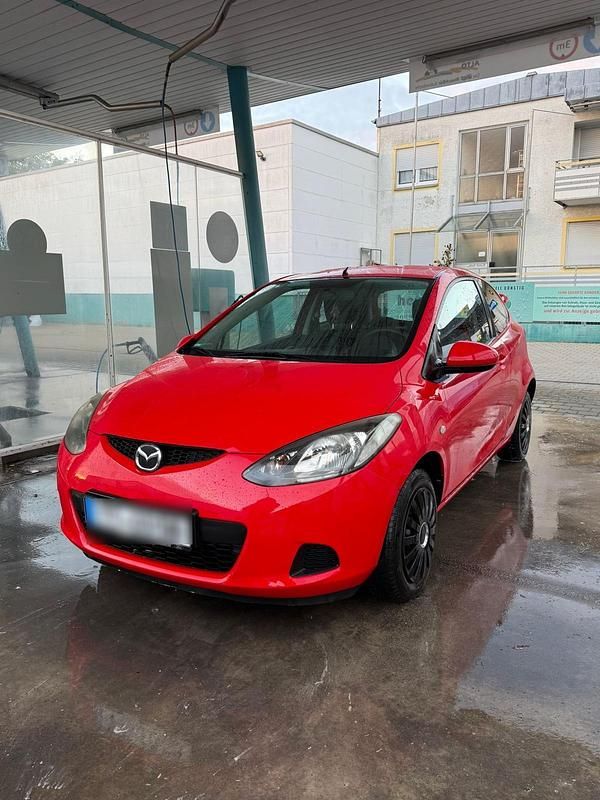 Gebraucht Mazda 2 75 PS (55 kW) 2008 Rot Kleinwagen