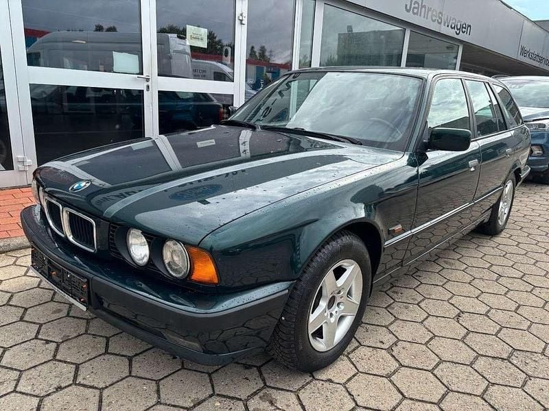 Gebraucht BMW 518 116 PS (85 kW) 1996 Grün Kombi
