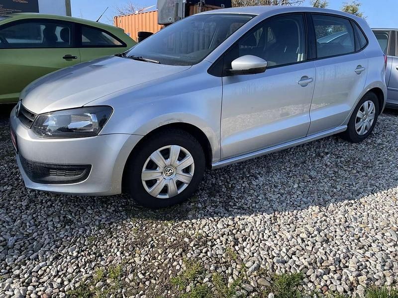 Gebraucht VW Polo Trendline 60 PS (44 kW) 2011 Reflexsilber metallic Kleinwagen