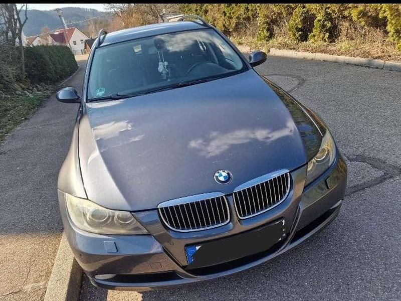 Gebraucht BMW 325 197 PS (144 kW) 2006 Grau Kombi