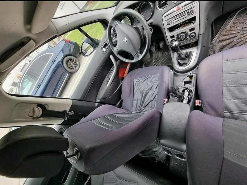 Gebraucht Peugeot 308 120 PS (88 kW) 2008 Schwarz Limousine