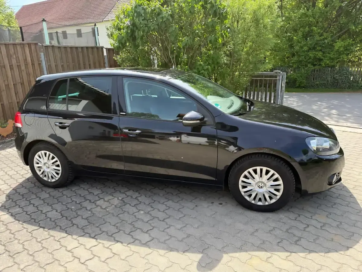 Gebraucht VW Golf VII Style 122 PS (89 kW) 2012 Schwarz Kleinwagen