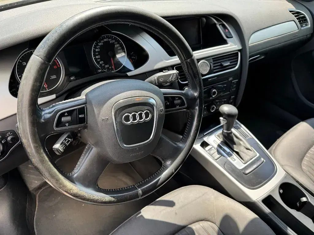 Gebraucht Audi A4 Ambiente 143 PS (105 kW) 2010 Grau Kombi