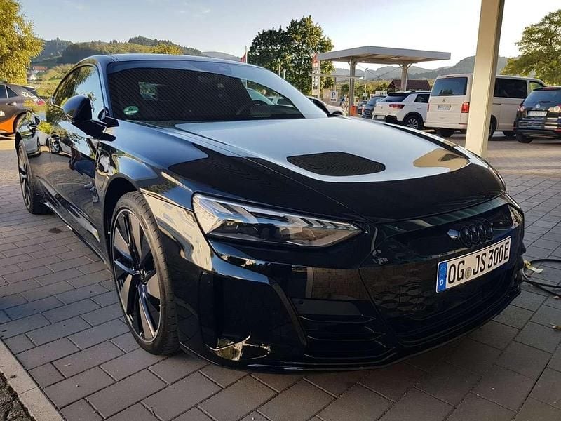 Schwarz Gebraucht 2023 Audi e-tron GT quattro Limousine | 54.900 € (Superpreis) - Bild 1/3