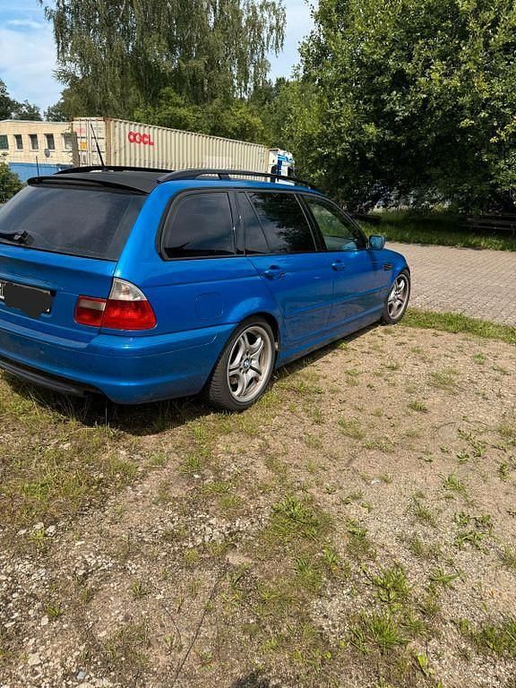 Blau Gebraucht 2005 BMW 320 M Sport Kombi | 3.999 € (Guter Preis) - Bild 1/4