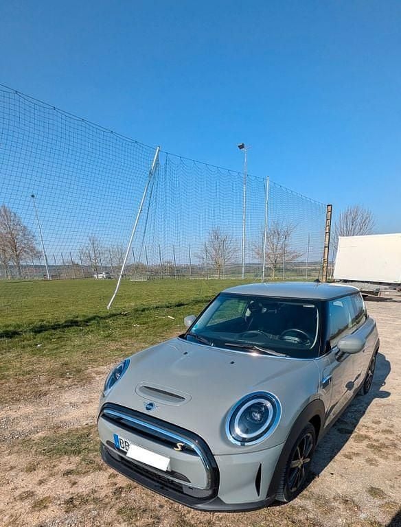 Gebraucht Mini Cooper SE Classic 135 kW (184 PS) 2021 Grau Kleinwagen