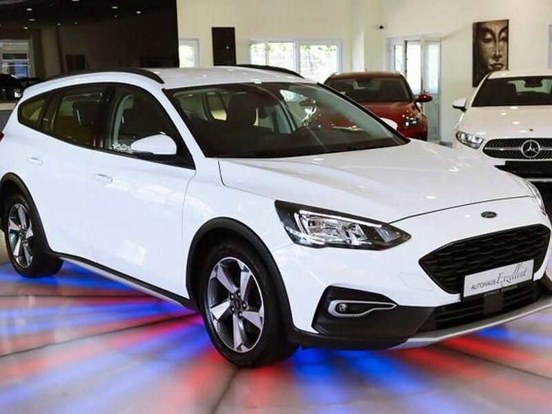 Gebraucht Ford Focus Active X 125 PS (91 kW) 2020 Weiss Limousine