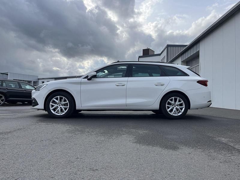 Gebraucht Seat Leon Style 150 PS (110 kW) 2023 Weiß Kombi