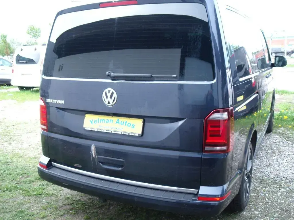 Gebraucht VW Multivan Highline 199 PS (146 kW) 2019 Blau Van / Kleinbus