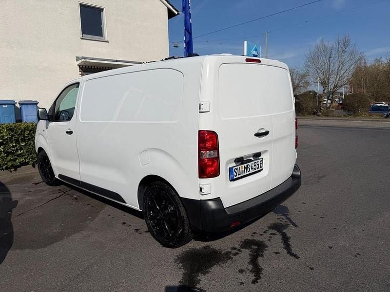 Gebraucht Opel Vivaro-e Combi 100 kW (136 PS) 2022 Weiß Van