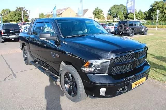 Gebraucht Dodge Ram 401 PS (294 kW) 2021 Schwarz Pickup