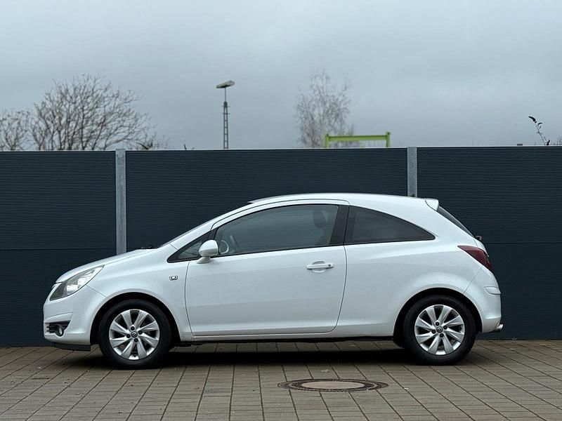 Gebraucht Opel Corsa Sport 90 PS (66 kW) 2009 Weiß Kleinwagen