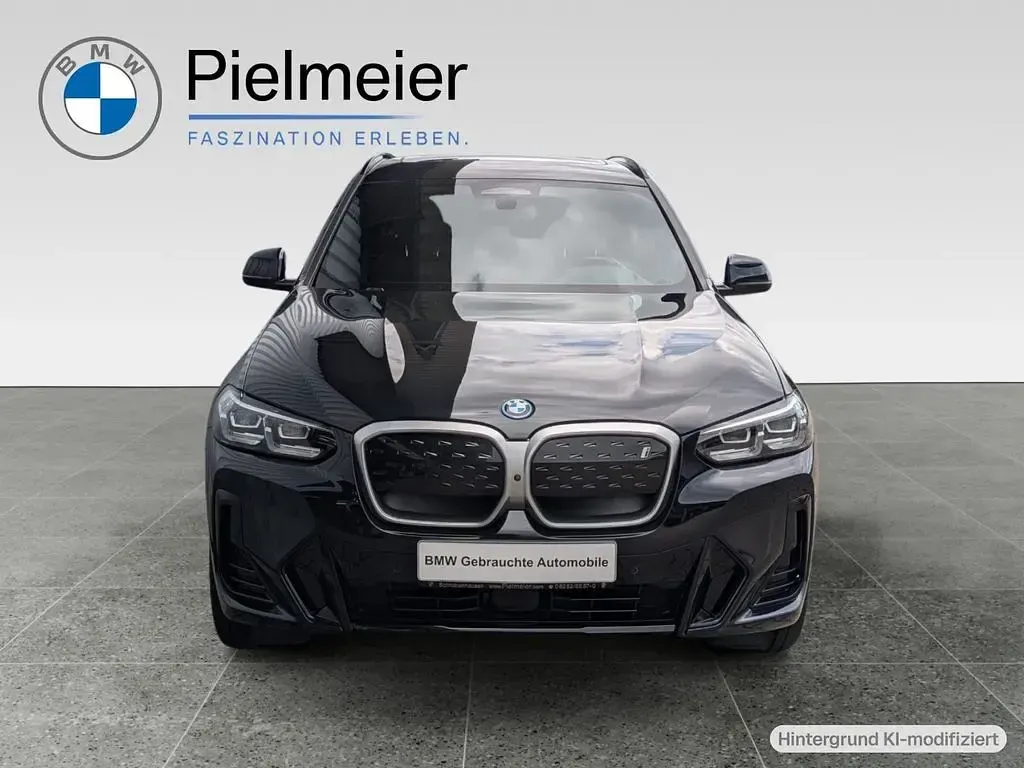 Gebraucht BMW iX3 M Sport 210 kW (286 PS) 2023 Schwarz SUV