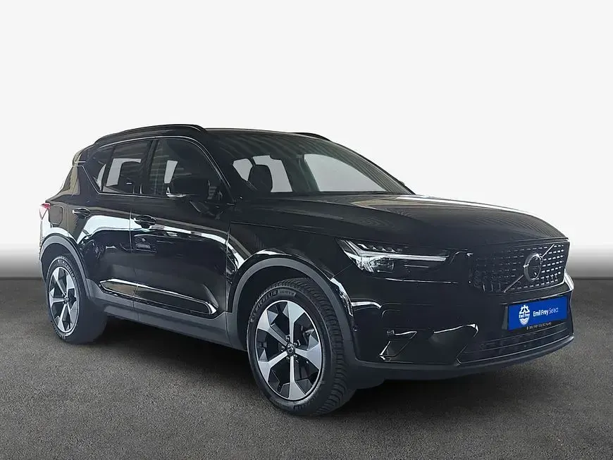 Gebraucht Volvo XC40 120 PS (88 kW) 2025 SUV