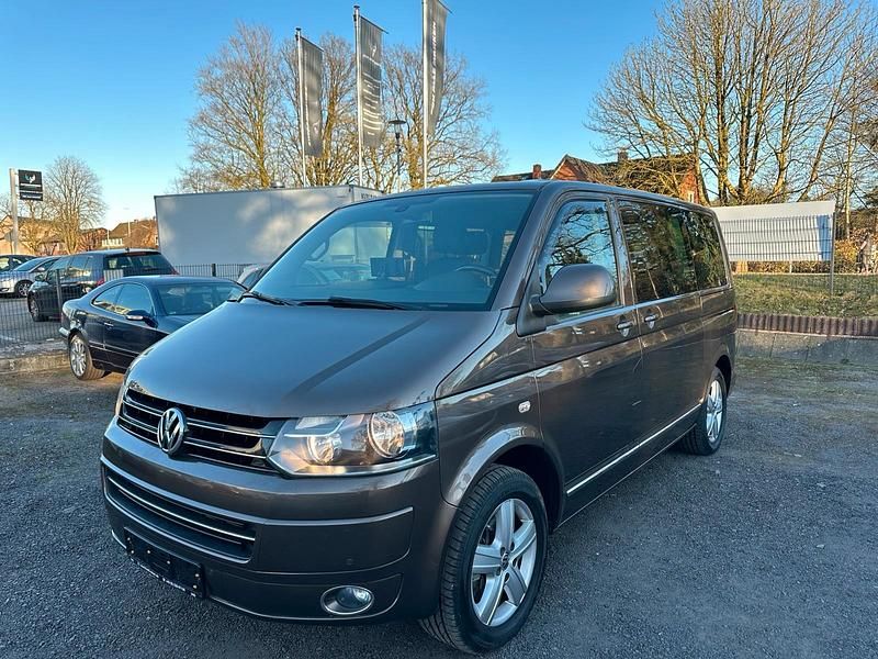 Gebraucht VW Multivan Highline 179 PS (131 kW) 2015 Toffee/graciosabraun Van