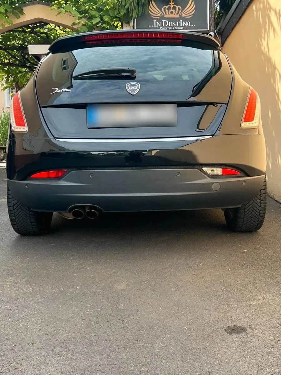 Gebraucht Lancia Delta 200 PS (147 kW) 2009 Schwarz Kleinwagen