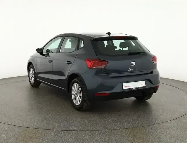 Neu Seat Ibiza Reference 80 PS (58 kW) 2025 Grau Limousine
