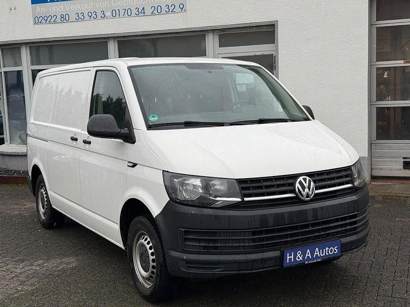 Weiß Gebraucht 2017 VW Transporter Van | 14.900 € (Guter Preis) - Bild 1/4