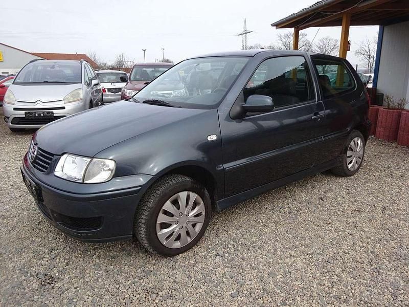 Gebraucht VW Polo 50 PS (36 kW) 2001 Grau Limousine