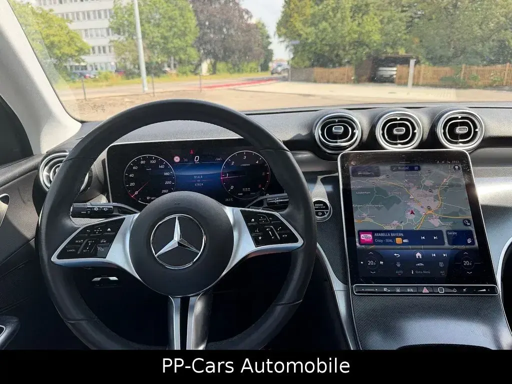 Gebraucht Mercedes GLC220 Advanced Plus 197 PS (144 kW) 2024 Hightechsilbermet. SUV