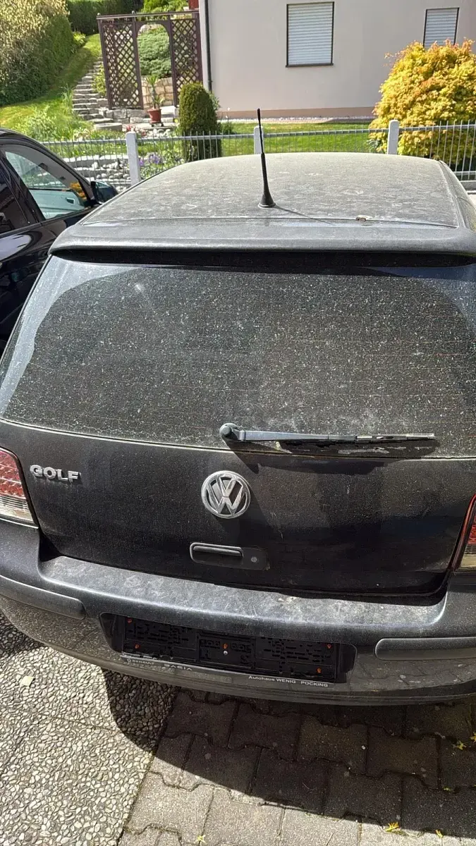 Usata VW Golf IV 75 CV (55 kW) 2002 Nero Utilitaria