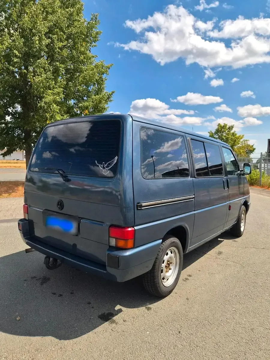 Gebraucht VW T4 78 PS (57 kW) 1993 Blau Van