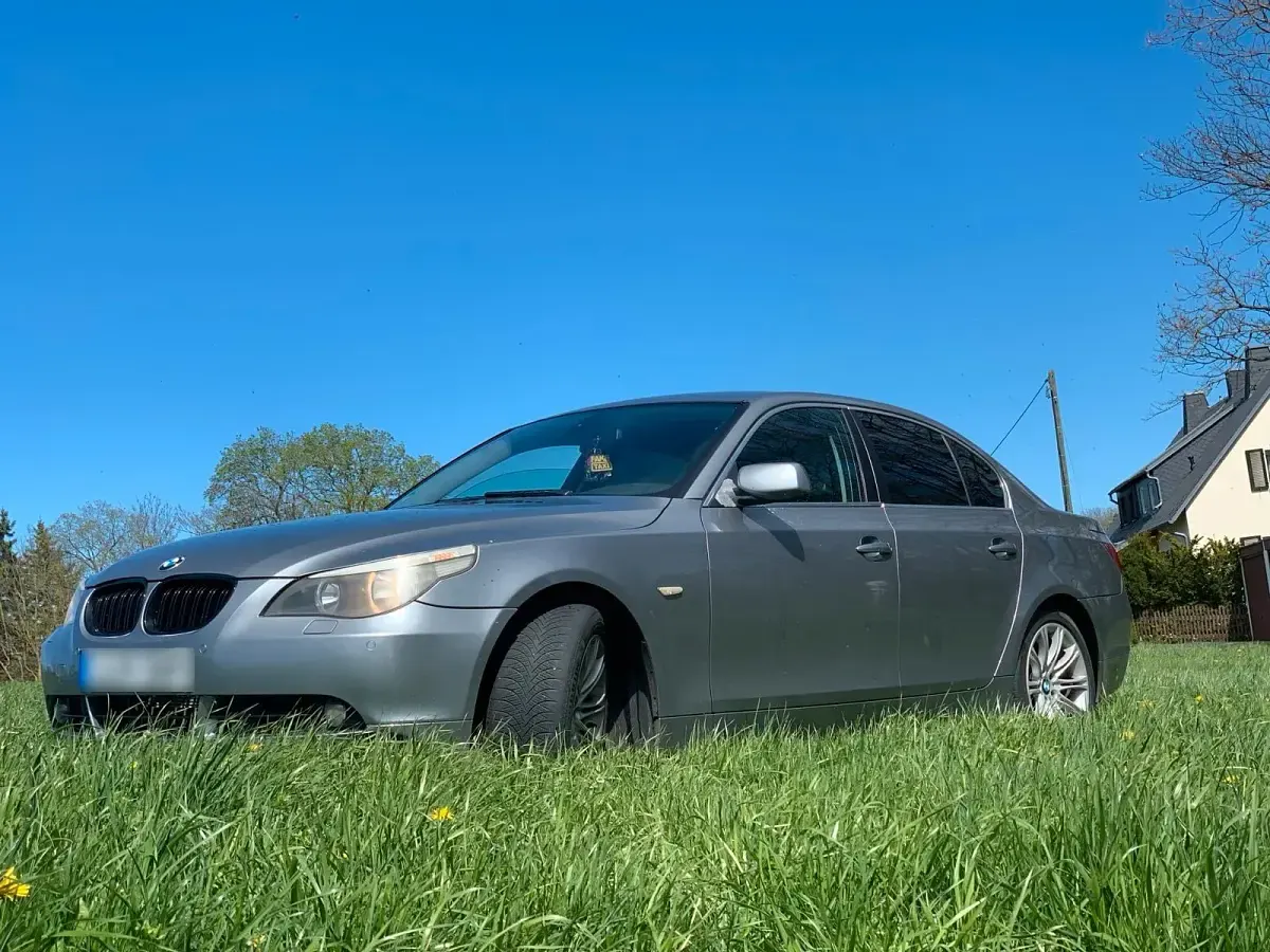 Second-hand BMW 525 218 CP (160 kW) 2005 Berlinǎ