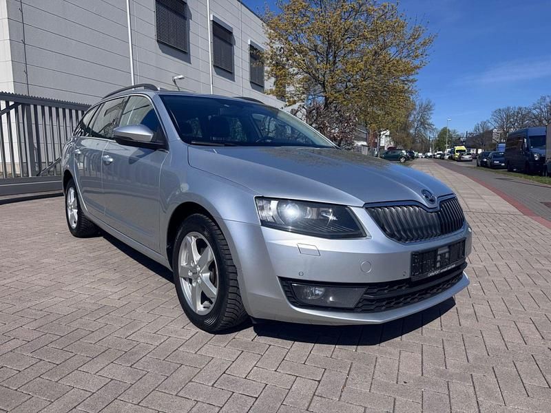 Gebraucht Skoda Octavia Style 150 PS (110 kW) 2016 Silber Kleinwagen