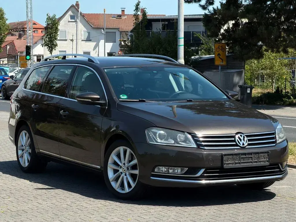 Gebraucht VW Passat Highline 211 PS (155 kW) 2013 Braun Kombi