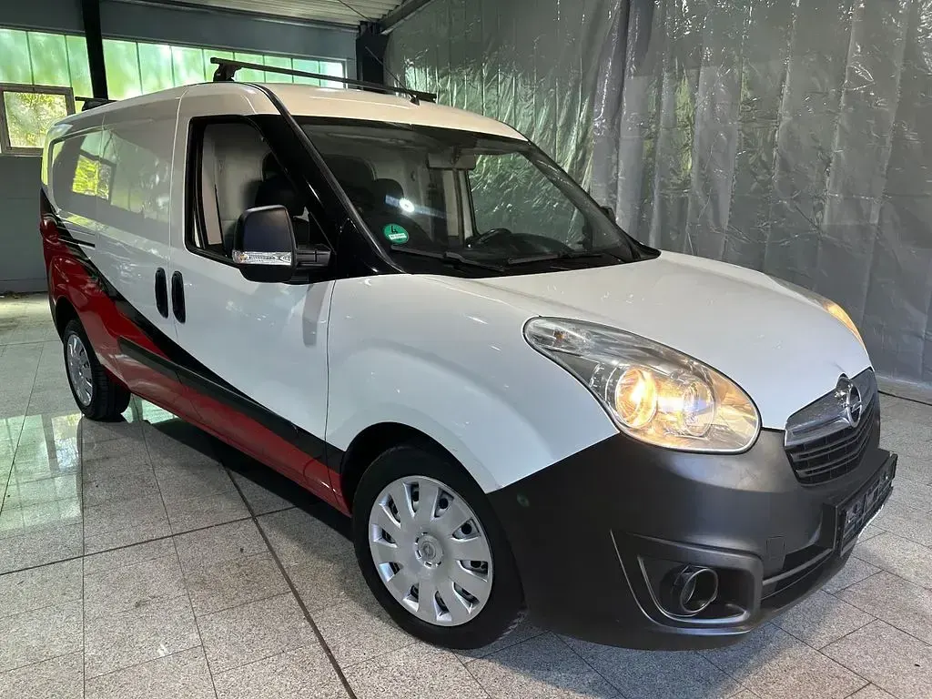 Używany Opel Combo 105 KM (77 kW) 2014 Biały Minivan