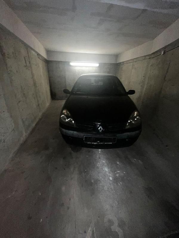 Schwarz Gebraucht 2005 Renault Clio II Dynamique Limousine | 950 € (Guter Preis) - Bild 1/4
