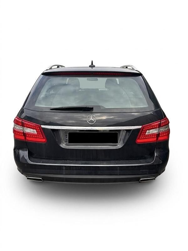 Gebraucht Mercedes E250 AMG 204 PS (150 kW) 2012 Schwarz Kombi