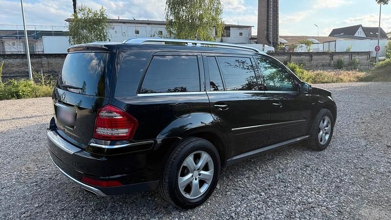 Gebraucht Mercedes GL350 224 PS (164 kW) 2011 Schwarz SUV