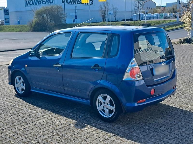 Gebraucht Daihatsu YRV 2005 Blau Van / Kleinbus