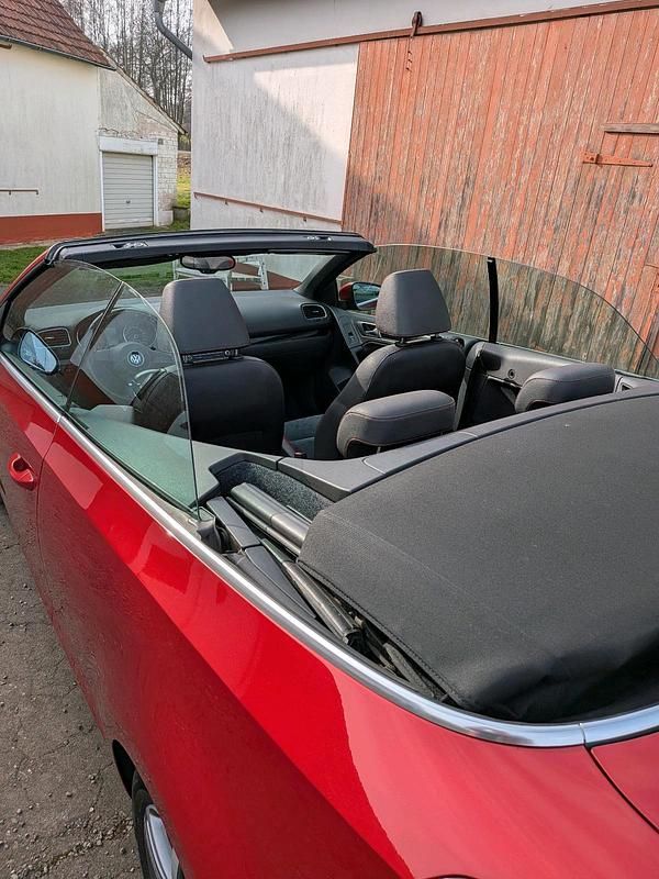 Usata VW Golf 105 CV (77 kW) 2011 Rosso Cabrio