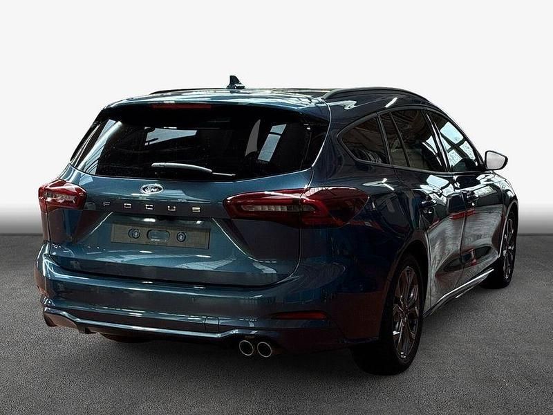 Gebraucht Ford Focus ST-Line X 125 PS (91 kW) 2024 Blau Limousine