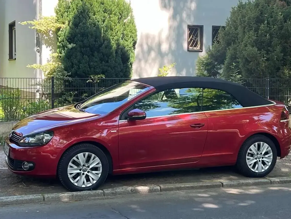 Gebraucht VW Golf Cabriolet 122 PS (89 kW) 2013 Rot Cabrio