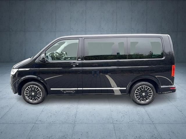 Gebraucht VW Multivan Comfortline 150 PS (110 kW) 2021 Deep black perleffekt Van