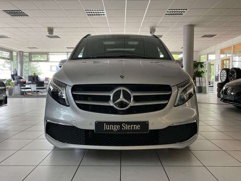 Gebraucht Mercedes V300 237 PS (174 kW) 2023 Brillantsilber Van / Kleinbus