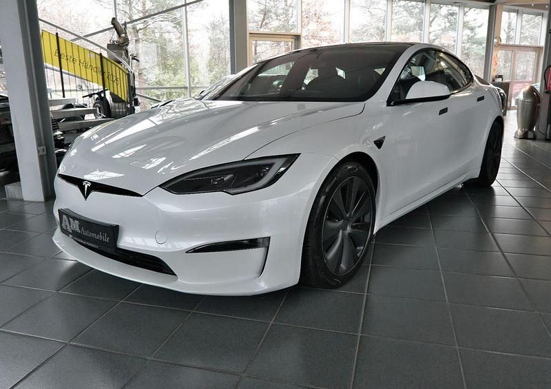 Weiß Gebraucht 2023 Tesla Model S Long Range AWD Kleinwagen | 64.800 € (Etwas zu teuer) - Bild 1/4