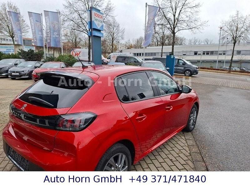 Gebraucht Peugeot 208 Active 101 PS (74 kW) 2022 Rot Kleinwagen