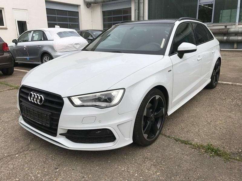 Weiß Gebraucht 2014 Audi A3 S-Line Limousine | 15.100 € (Fairer Preis) - Bild 1/4